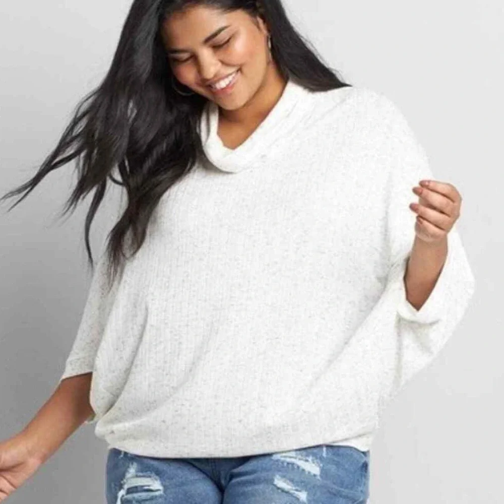 𝐋𝐀𝐍𝐄 𝐁𝐑𝐘𝐀𝐍𝐓 | NWT COWL NECK RIBBED KNIT PONCHO PULLOVER TOP - Picture 1 of 11